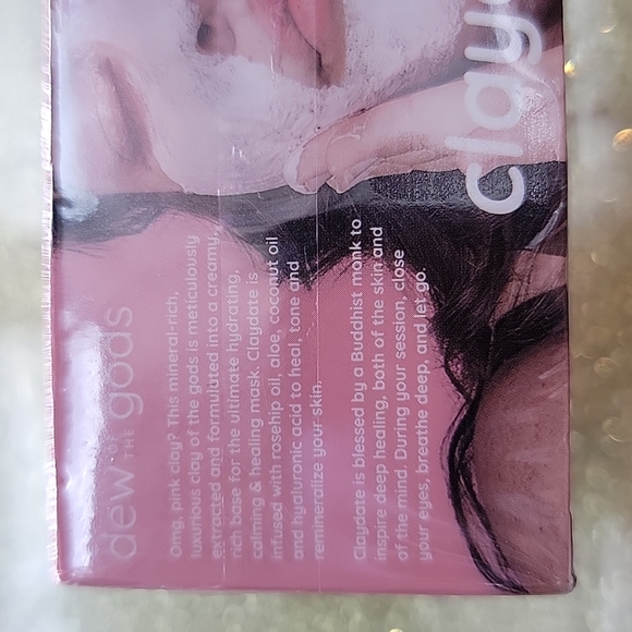 Dew Of The Gods Claydate Hya-Activated Pink Clay Mask - Picture 3 of 5